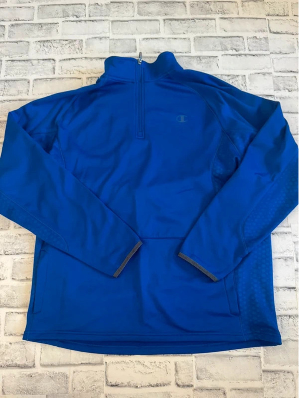 Men’s Champion blue cold weather 1/4 zip pullover size Large